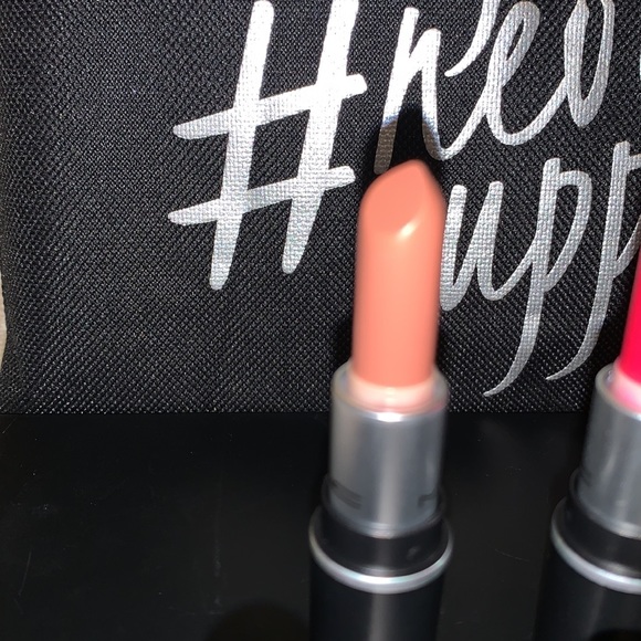 4 MAC mini lipsticks - Picture 5 of 8
